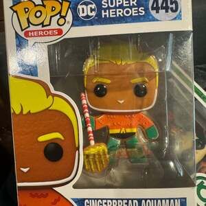 Funko Pop! Heroes: DC Super Heroes - Gingerbread Aquaman #445 Vinyl Figure